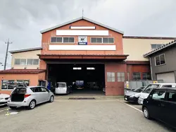 富山県射水市中野の倉庫