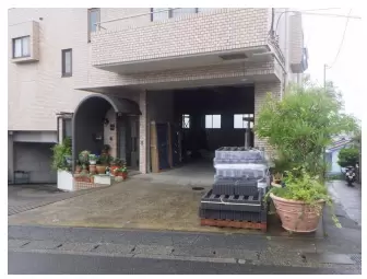 神奈川県横浜市旭区白根の倉庫