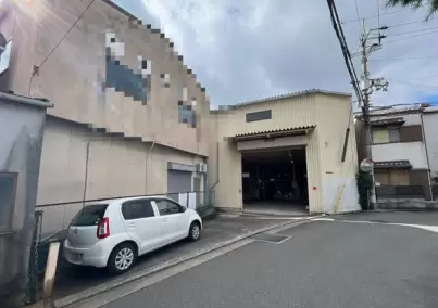 大阪府八尾市桂町の倉庫