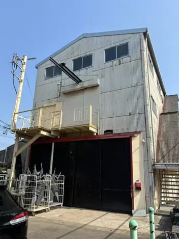 神奈川県海老名市中野の倉庫